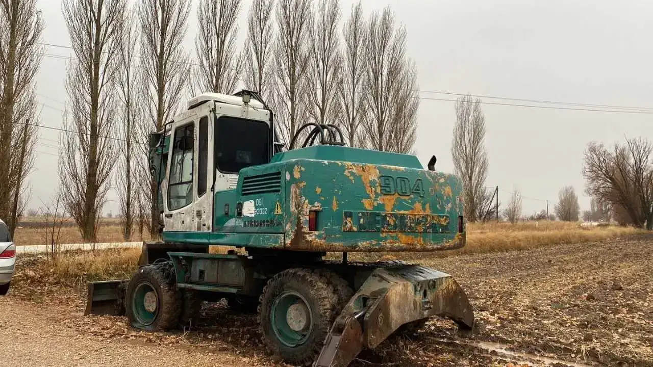 Burdur’da DSİ Kepçesi Gece Yarısı Çalındı! Define İddiası Sarstı 1